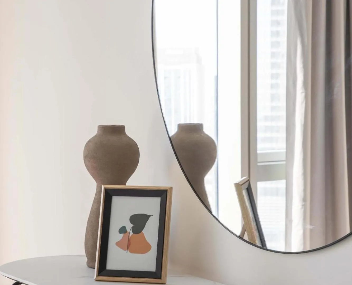 Frank Porter - Grande Signature Residence Dubai Apartment