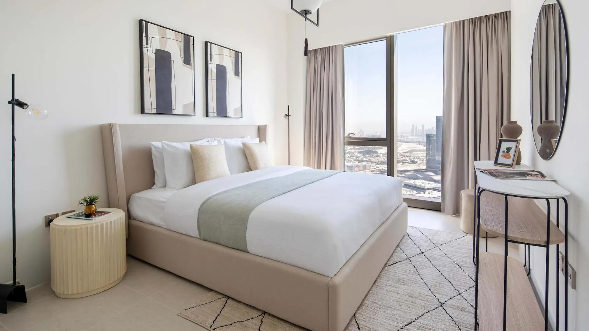 Frank Porter - Grande Signature Residence Dubai