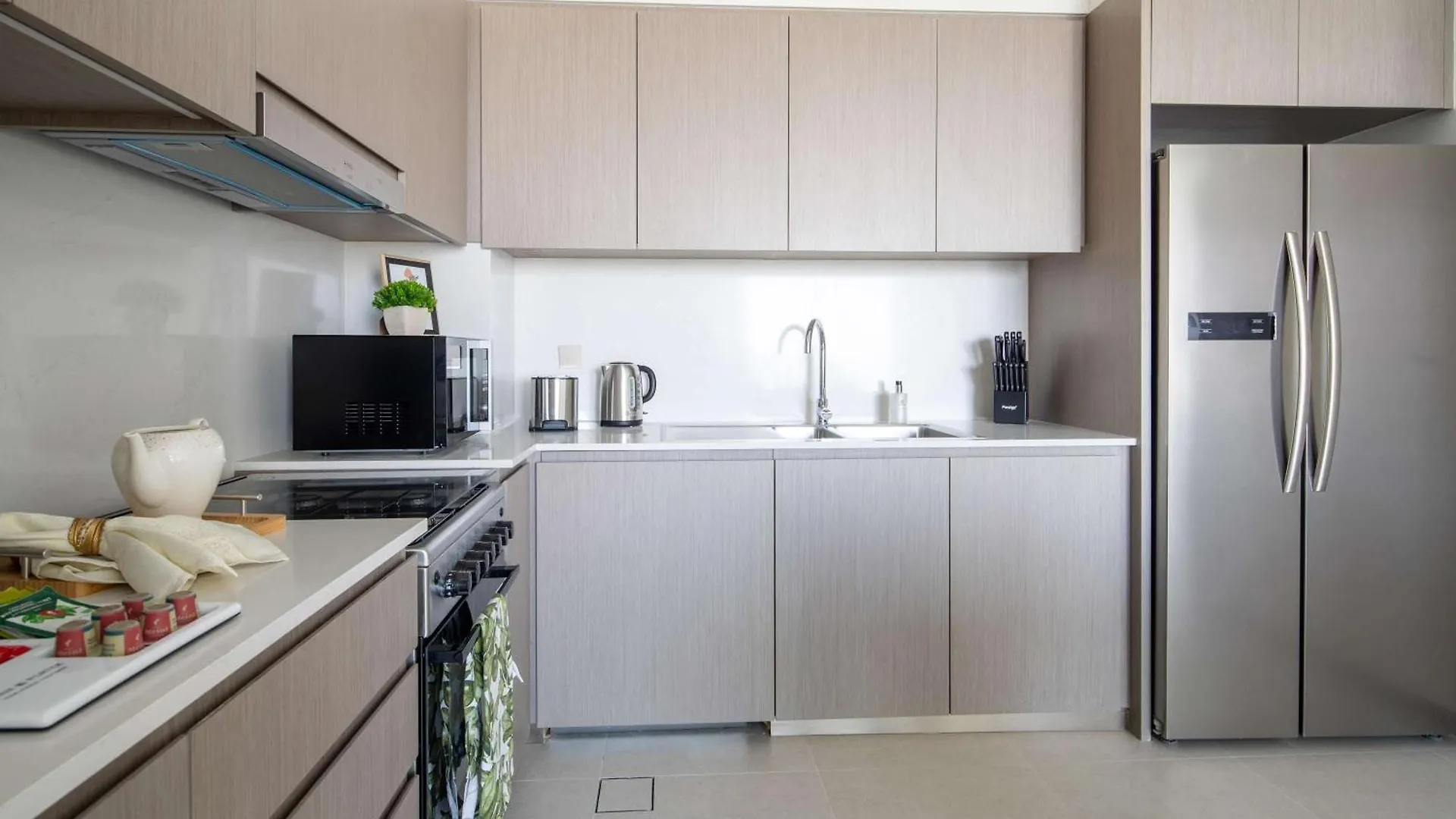 Apartment Frank Porter - Grande Signature Residence Dubai