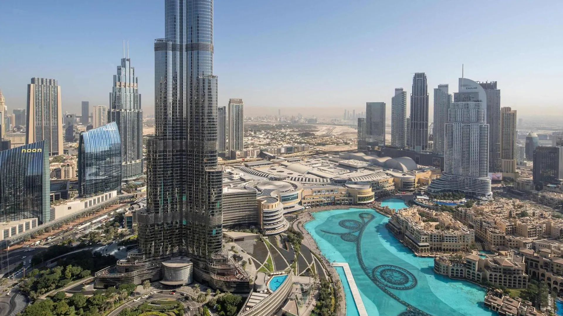 Frank Porter - Grande Signature Residence Dubai Apartment