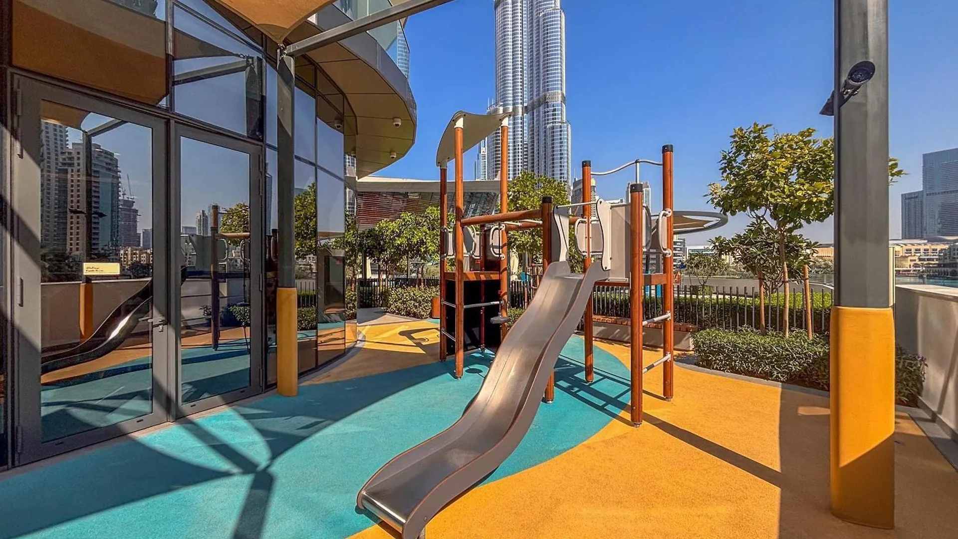 Frank Porter - Grande Signature Residence Dubai 0*,